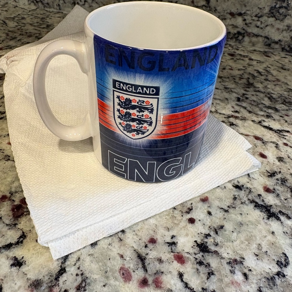 England Crest Blue and White Mug